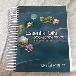 Essential Oil Pocket Reference